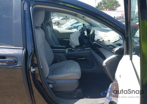 2021 Toyota Sienna Le from USA, damaged, VIN 5TDKRKEC0MS068380